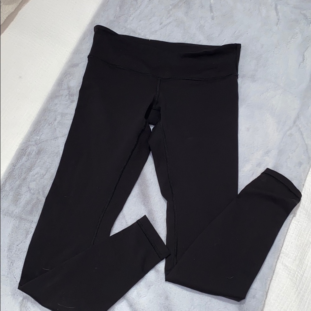 LULULEMON LEGGINGS (size 8)
